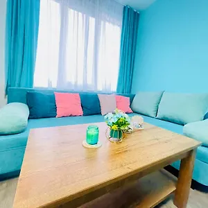 https://central-with-free-parking.goldensandshotels.net