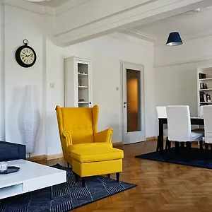 https://vitosha-boulevard-79-ndk-apartment.sofiahotelsbg.com